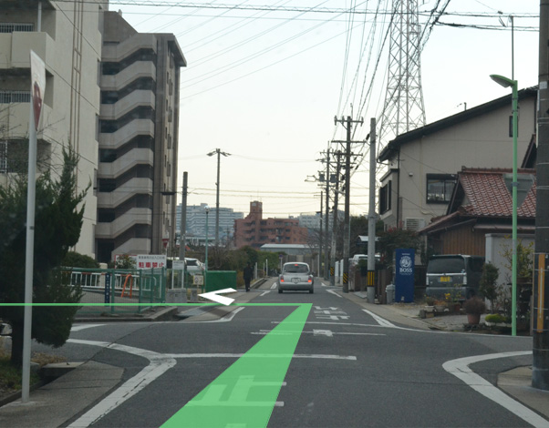 「止まれ」を左折